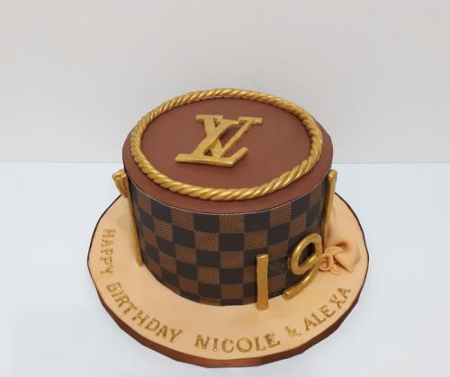 LV cake