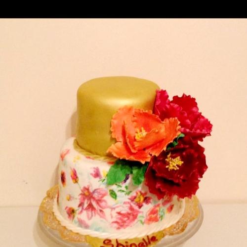 Sugar flowers cake