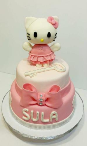 Hello kitty cake