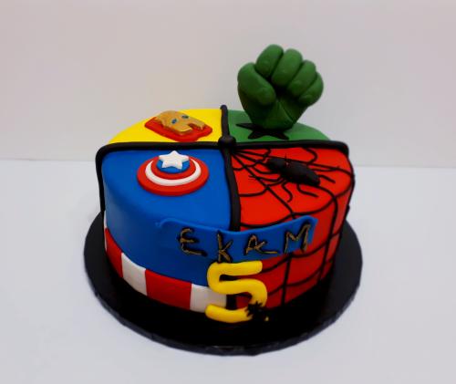 Super Heroes cake